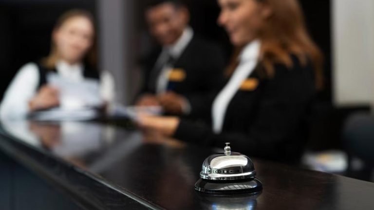 El servicio personalizado y la fidelización del cliente como palancas del sector hotelero